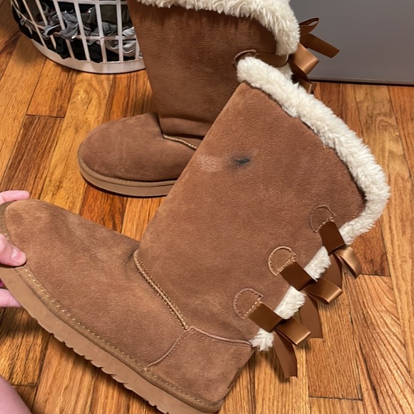 Women’s UGG boots - Picture 4 of 7